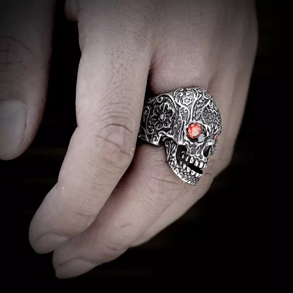 Skull ring - Picture 3 of 3